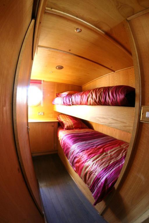 Hotel Peniche Poompui Aigues-Mortes Pokój zdjęcie